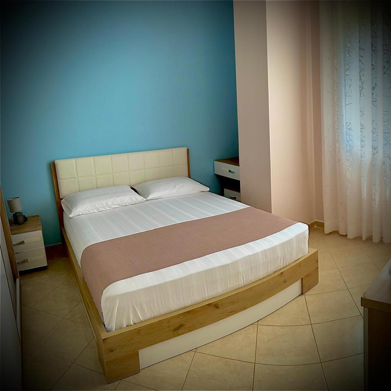 Endy Apartaments Orikumi Exteriér fotografie