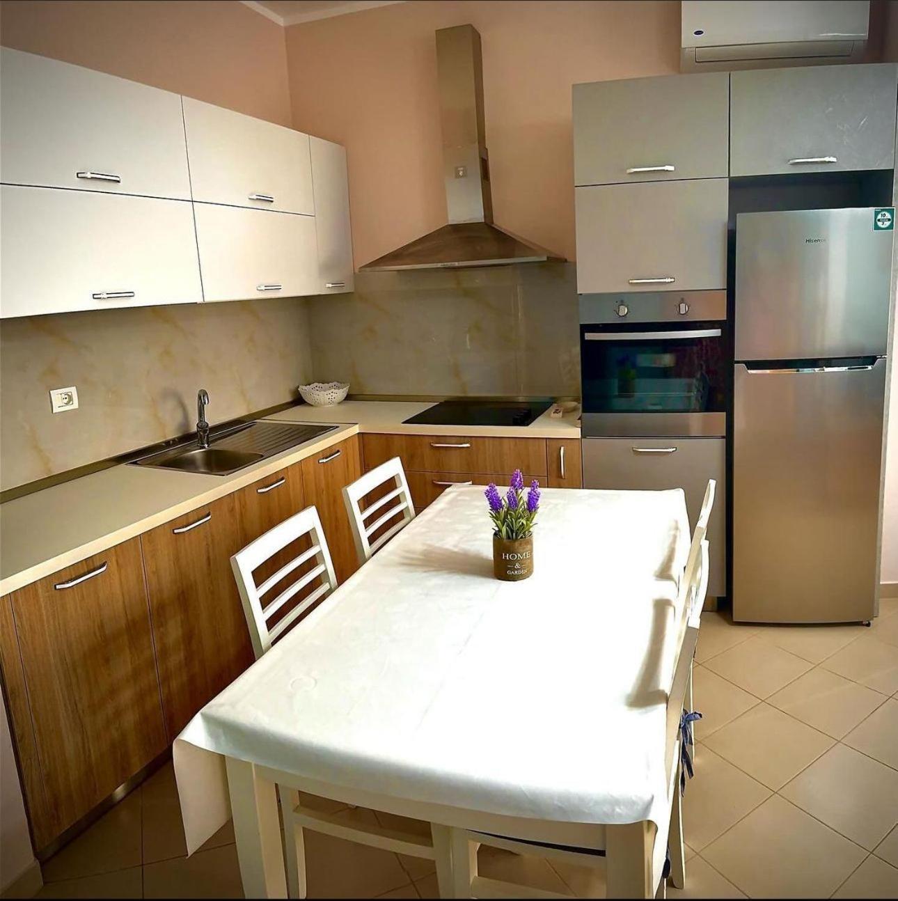 Endy Apartaments Orikumi Exteriér fotografie