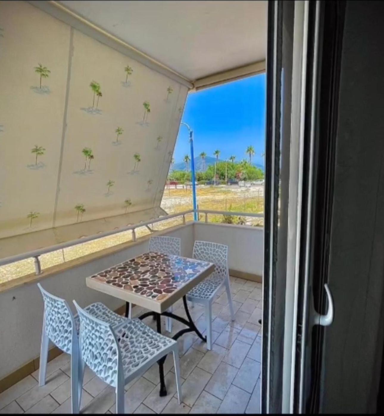 Endy Apartaments Orikumi Exteriér fotografie